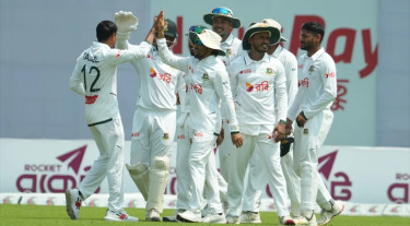সিলেট টেস্টে দাপট দেখাচ্ছে বাংলাদেশ