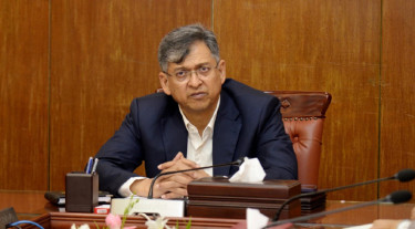 শেখ হাসিনাকে আইনগতভাবে ফেরত চাই : স্বরাষ্ট্রমন্ত্রী