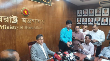 অবৈধ অনুপ্রবেশ ঠেকাতে সীমান্তে বিজিবি সতর্ক অবস্থানে: স্বরাষ্ট্রমন্ত্রী