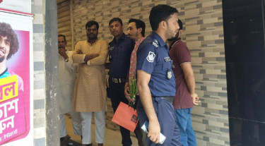 নারায়ণগঞ্জে গোপন বৈঠক থেকে আ. লীগের ৩ নেতাকর্মী  গ্রেপ্তার
