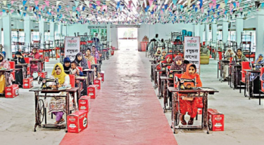মানবিকতার দৃষ্টান্ত স্থাপন করছে বসুন্ধরা গ্রুপ