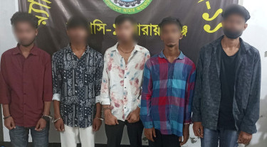 নারায়ণগঞ্জে অনলাইন জুয়ার এজেন্টসহ আটক ৫