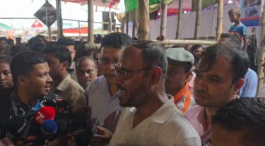 গাবতলী পশুর হাট পরিদর্শন করলেন প্রাণিসম্পদ প্রতিমন্ত্রী টুকু