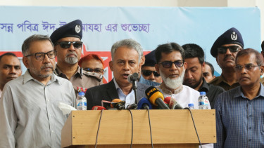 খড়ের কারণে ট্রেনের চাকা স্লিপ, ঈদযাত্রায় ২-৩টি ট্রেন বিলম্বিত: রেলমন্ত্রী