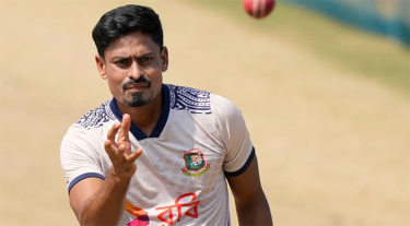 সুযোগ না পেলেও অভিমান নেই তাইজুলের
