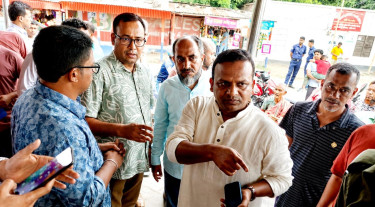 পাটুরিয়া ঘাটে অতিরিক্ত ভাড়া ও অনিয়ম: কঠোর ব্যবস্থার নির্দেশ নৌপ্রতিমন্ত্রীর