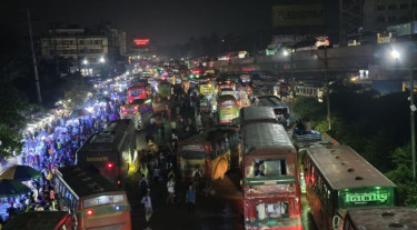 গাজীপুরে তীব্র যানজট, দুর্ভোগে ঘরমুখো মানুষ