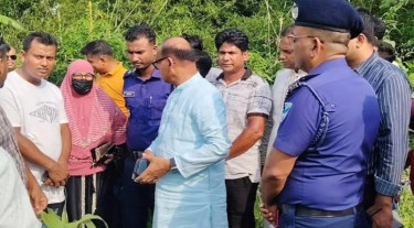 কবরস্থানে ককটেল বিস্ফোরণ, ঘটনাস্থল পরিদর্শন করলেন এমপি