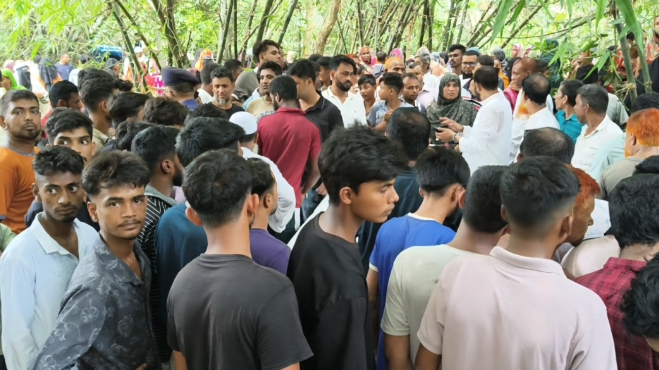 নরসিংদীতে পুকুর পাড়ে মিলল ইজিবাইকচালকের লাশ