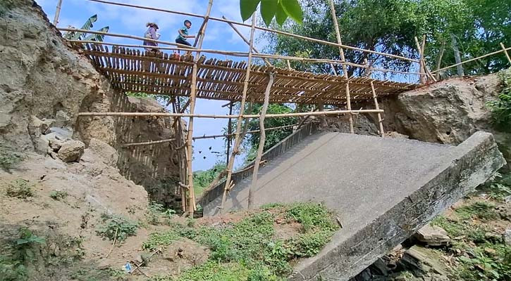 সেতু ভেঙে ৯ মাস দুর্ভোগে ঝিনাইদহের দুই ইউনিয়নের মানুষ