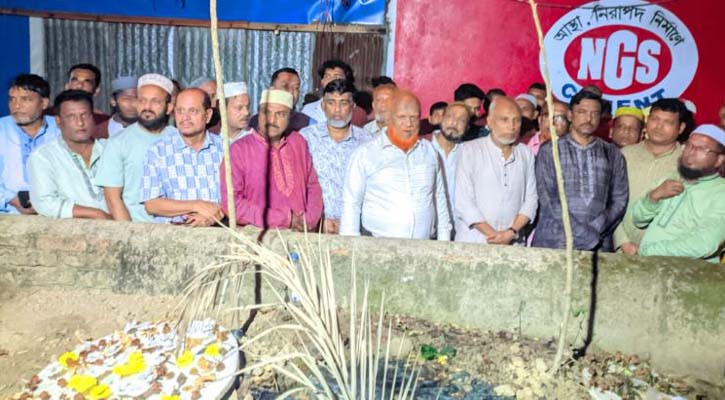 বিএনপি নেতা সিরাজুল ইসলামের কবর জিয়ারত করলেন এরশাদ উল্লাহ