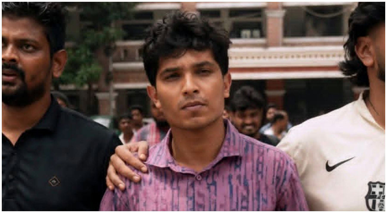 সেই প্রতারক ইমনকে ধরে পুলিশে দিল ভুক্তভোগীরা