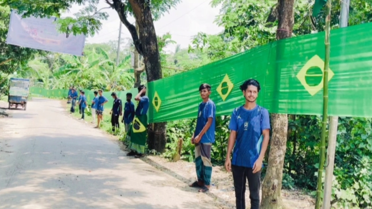 ৪০০ ফুট পতাকায় ব্রাজিলভক্তদের হেক্সা জয়ের স্বপ্ন