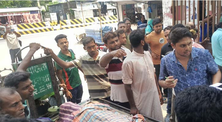 মেহেরপুরে ট্রাক-ইজিবাইক সংঘর্ষে চালক ও দুই শিশুসহ নিহত