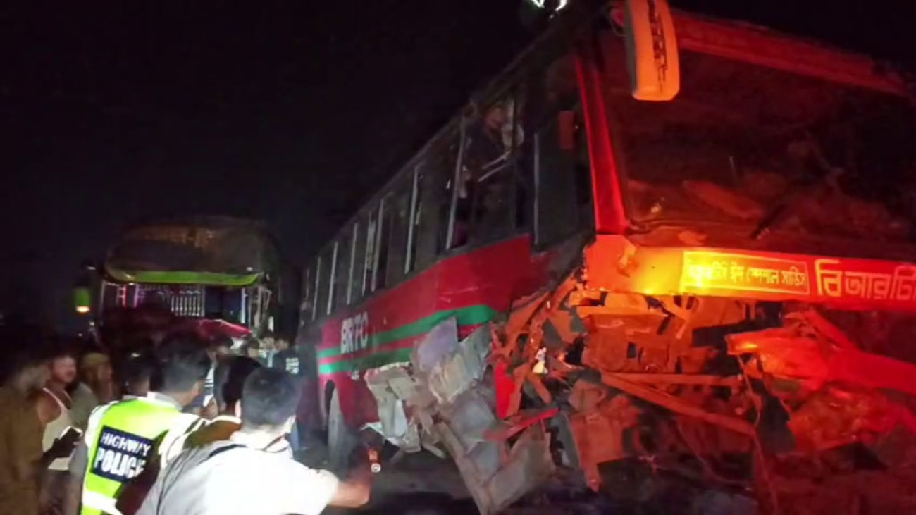 গোপালগঞ্জে ২ বাসের সংঘর্ষে নিহত ২