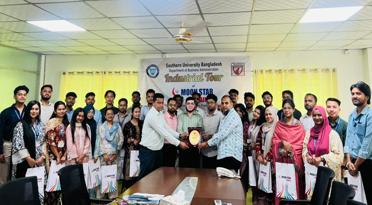 সাউদার্ন ইউনিভার্সিটি শিক্ষার্থীদের মুনস্টার পেইন্টস ইন্ডাস্ট্রিজ পরিদর্শন
