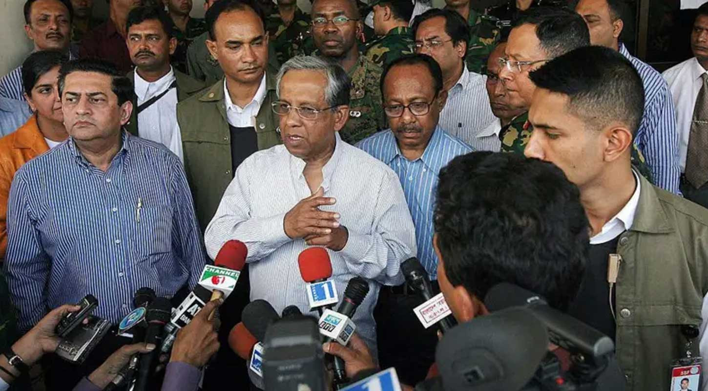 ফখরুদ্দীন সরকারের প্রত্ন কেলেঙ্কারি: ফ্রান্সে প্রত্নসম্পদ পাঠানো ঘিরে ২০০৭ সালে যা ঘটেছিল