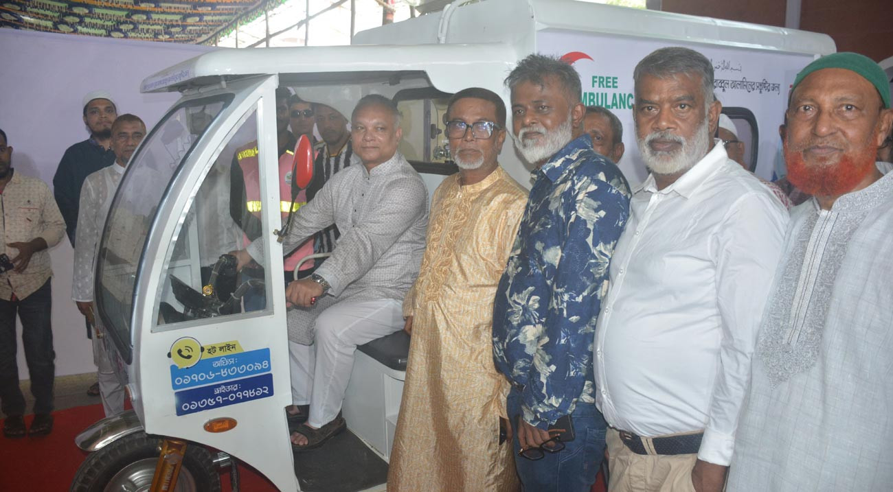 সারা দেশে ফ্রি অ্যাম্বুলেন্স সেবা চালুর পরিকল্পনা প্রধানমন্ত্রীর বিশেষ সহকারীর