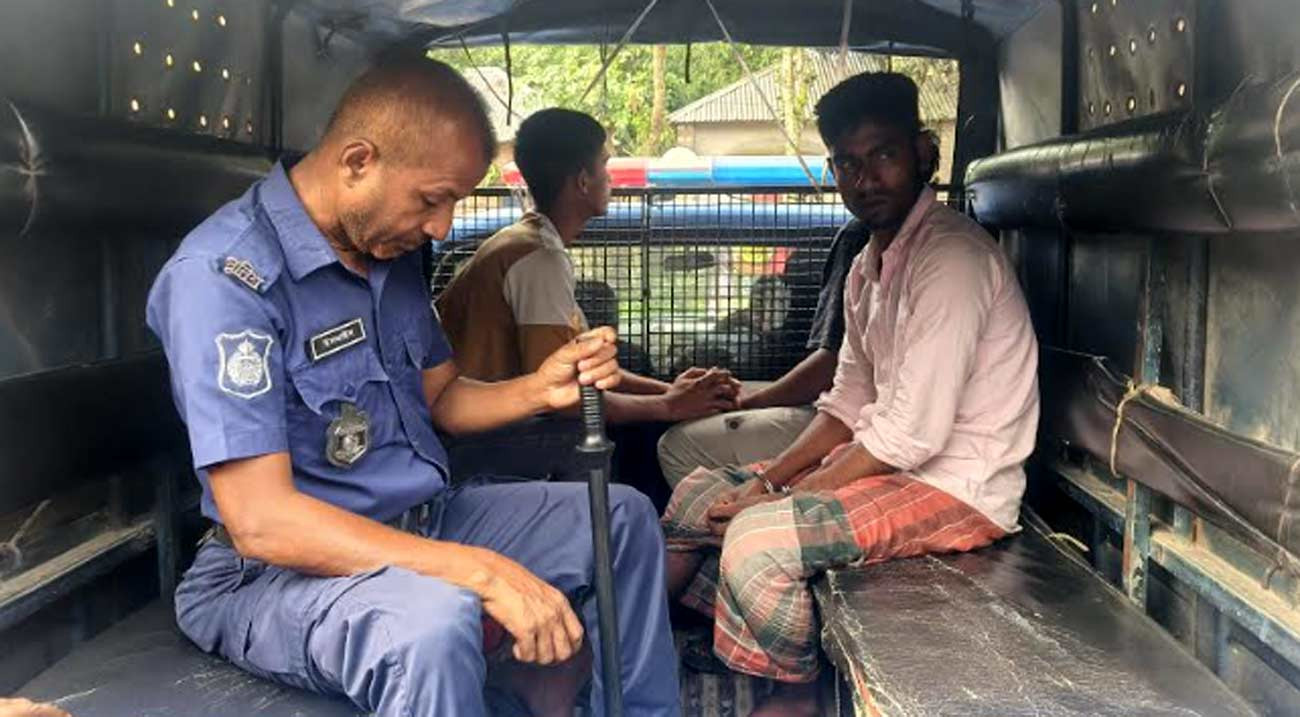 গাইবান্ধায় কিশোরীকে সংঘবদ্ধ ধর্ষণ, গ্রেপ্তার ৩