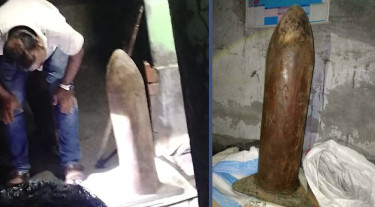 তালায় সীমানা পিলারসহ আটক ৪