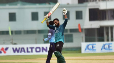 ডিপিএলে শিরোপা যুদ্ধ: মোহামেডান এগিয়ে, চাপ বাড়ছে আবাহনীর