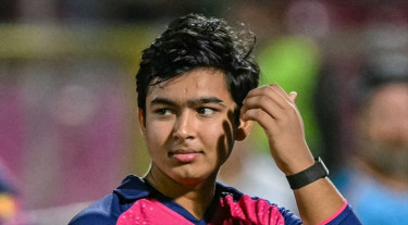 শচীনকেও ছাড়িয়ে যাওয়ার সুযোগ: ১৫ বছরের বিস্ময়বালক বৈভব ভারত দলে!