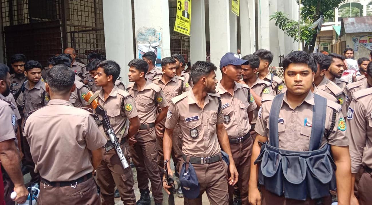 রামিসা হত্যা মামলার রায় আজ: আদালত প্রাঙ্গণে কড়া নিরাপত্তা