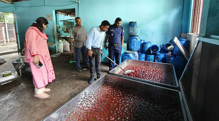 দুই প্রতিষ্ঠানকে লাখ টাকা জরিমানা