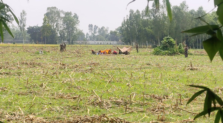 ঠাকুরগাঁও সীমান্তে পুশইনের চেষ্টা বিএসএফের, শূন্যরেখায় আটকে আছে ১১ জন