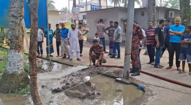 গোসাইরহাট উপজেলা স্বাস্থ্য কমপ্লেক্সের মাটি অস্বাভাবিক গরম, উৎস নিয়ে রহস্য!