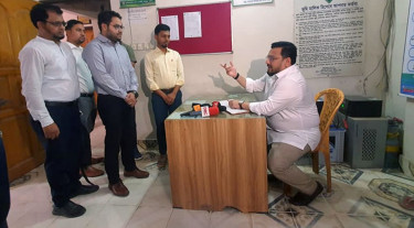 আমিনবাজার ভূমি অফিসে প্রতিমন্ত্রীর আকস্মিক পরিদর্শন, অনিয়মে ক্ষোভ