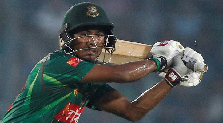 সাড়ে তিন বছর পর ফিরেই মোসাদ্দেকের ফিফটি