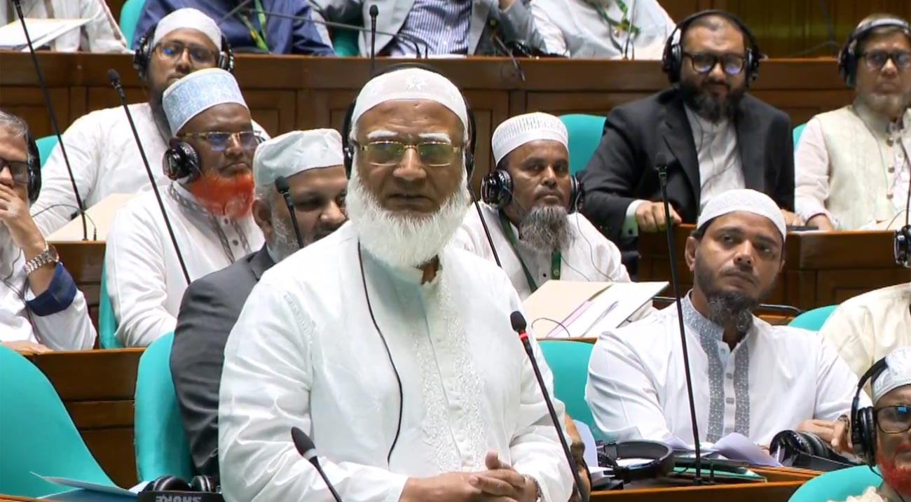 ইসলামী ব্যাংক ক্ষতিগ্রস্ত হলে অর্থনীতি মাটির সঙ্গে মিশে যাবে: বিরোধীদলীয় নেতা