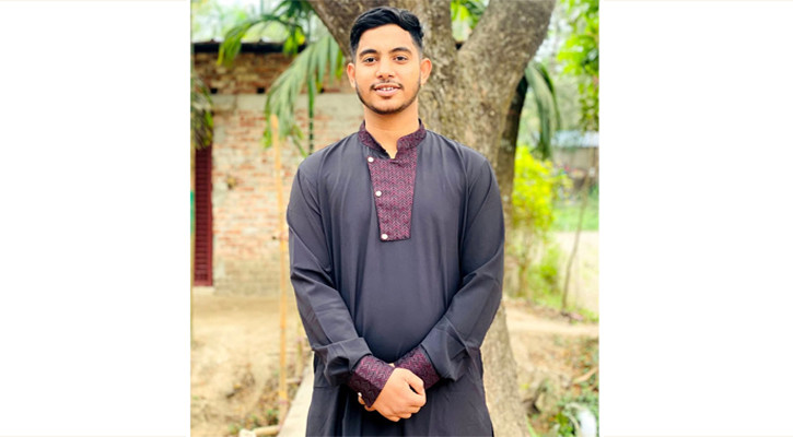 সুপারি গাছ কাটতে গিয়ে বিদ্যুতায়িত হয়ে প্রাণ গেল যুবকের