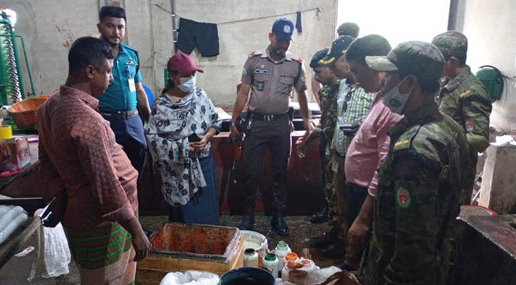 নিম্নমানের রং, ফ্লেভারে আইসক্রিম, দুই কারখানাকে ৮০ হাজার টাকা জরিমানা
