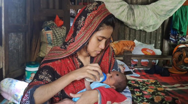 সদরঘাট লঞ্চ ট্রাজেডি: বেঁচে যাওয়া রুবার কোলজুড়ে জন্ম নিল পুত্র সন্তান