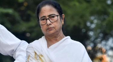 উসকানিমূলক মন্তব্যের অভিযোগে মমতার বিরুদ্ধে মামলা