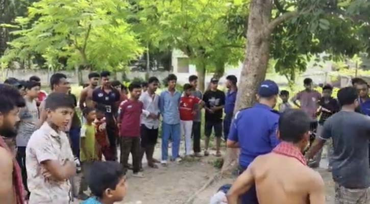 ঝিনাইদহে শিশু ধর্ষণ চেষ্টার অভিযোগে রিকশাচালক পিটুনির শিকার, পুলিশে সোপর্দ