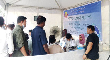 চালক-সহকারীদের স্বাস্থ্যসেবায় মহাখালীতে ডিএমপির হেলথ ক্যাম্প