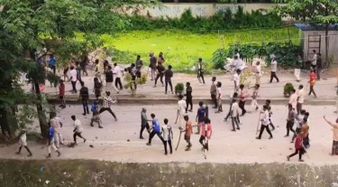 হজে গিয়ে হারানো লাগেজ নিয়ে কসবায় সংঘর্ষ, আহত ১৫