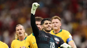 অভিষেক ম্যাচেই অস্ট্রেলিয়ান গোলরক্ষকের রেকর্ড