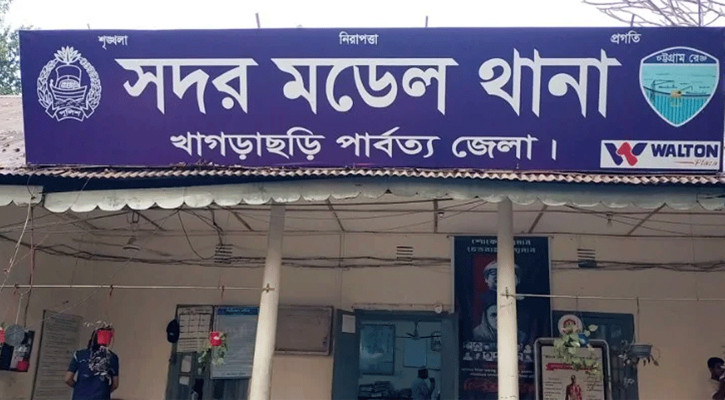 খাগড়াছড়িতে ইজিবাইকের চাকার সঙ্গে ওড়না পেঁচিয়ে নারীর মৃত্যু