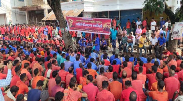 বেনাপোল বন্দরে শ্রমিক কর্মবিরতি, আমদানি পণ্যের লোড-আনলোড বন্ধ