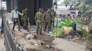ওয়াসা মোড়-বহদ্দারহাট ফ্লাইওভারের নিচে অবৈধ বাসস্থান উচ্ছেদ