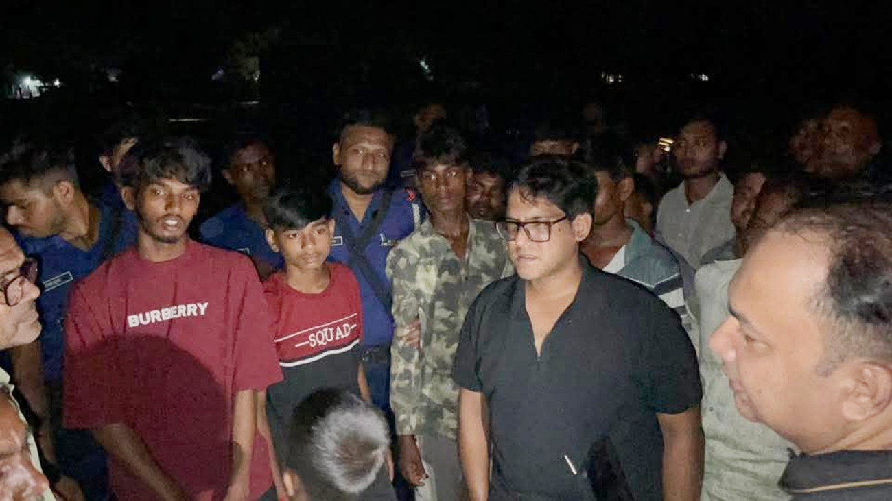 চাঁদপুরে কিশোর গ্যাংয়ের ২০ সদস্যসহ আটক ২৭