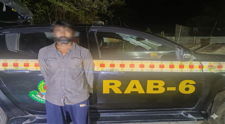 খুলনায় ২২ মামলার আসামি গ্রেফতার