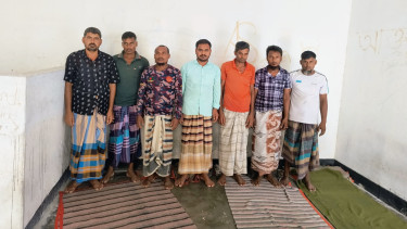 রোকনপুর সীমান্তে পুশ-ইনে সহায়তার অভিযোগে ৭ বাংলাদেশি আটক