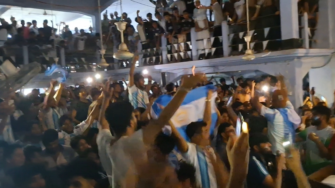 চাঁদপুরে আর্জেন্টিনা সমর্থকদের বাঁধভাঙা উচ্ছ্বাস
