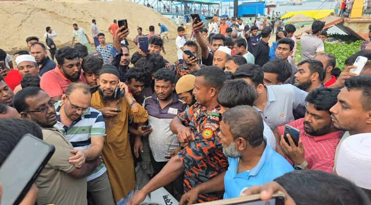 স্কুল ফাঁকি দিয়ে নদীতে গোসলে নেমে দুই জনের মৃত্যু