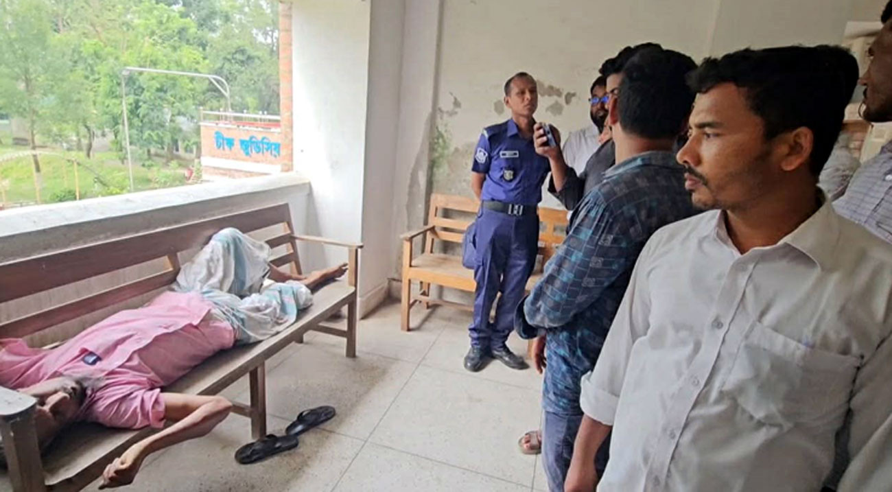 পঞ্চগড়ে হাজিরা দিতে এসে আদালতের বারান্দায় মারা গেলেন আসামি